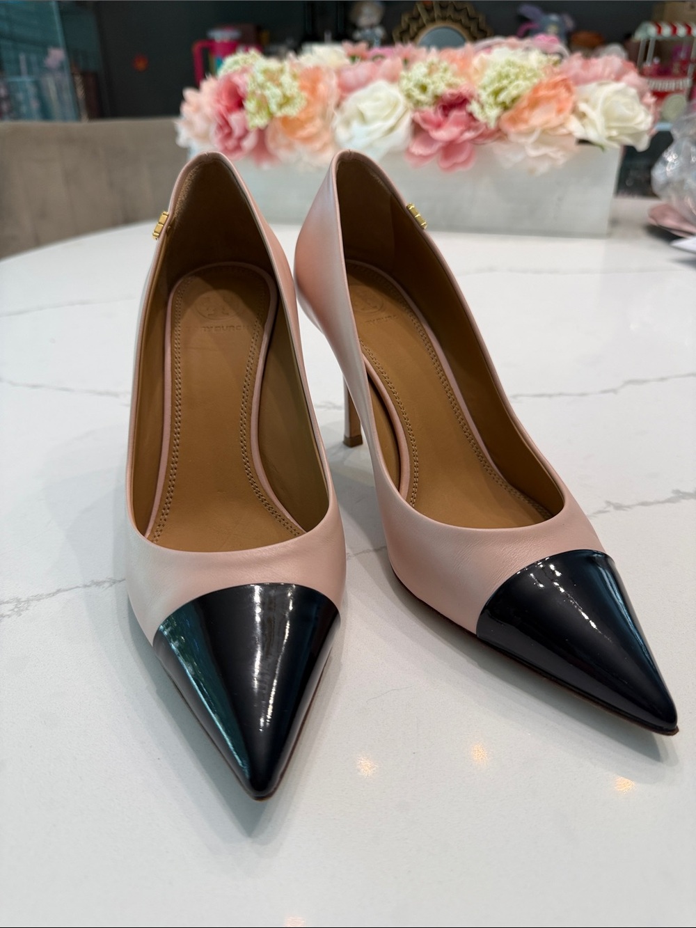 Tory Burch Blush Pink Leather Pumps with Black Patent Cap Toe - Picture 2 of 7